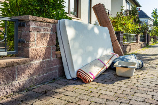 Best Garage Cleanout Services  in Carol Stream, IL